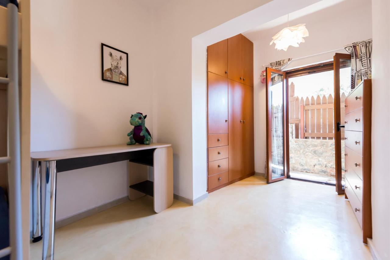 Appartamento Seaside Heaven - Sunset Views Close To The Beach Kalamata Esterno foto
